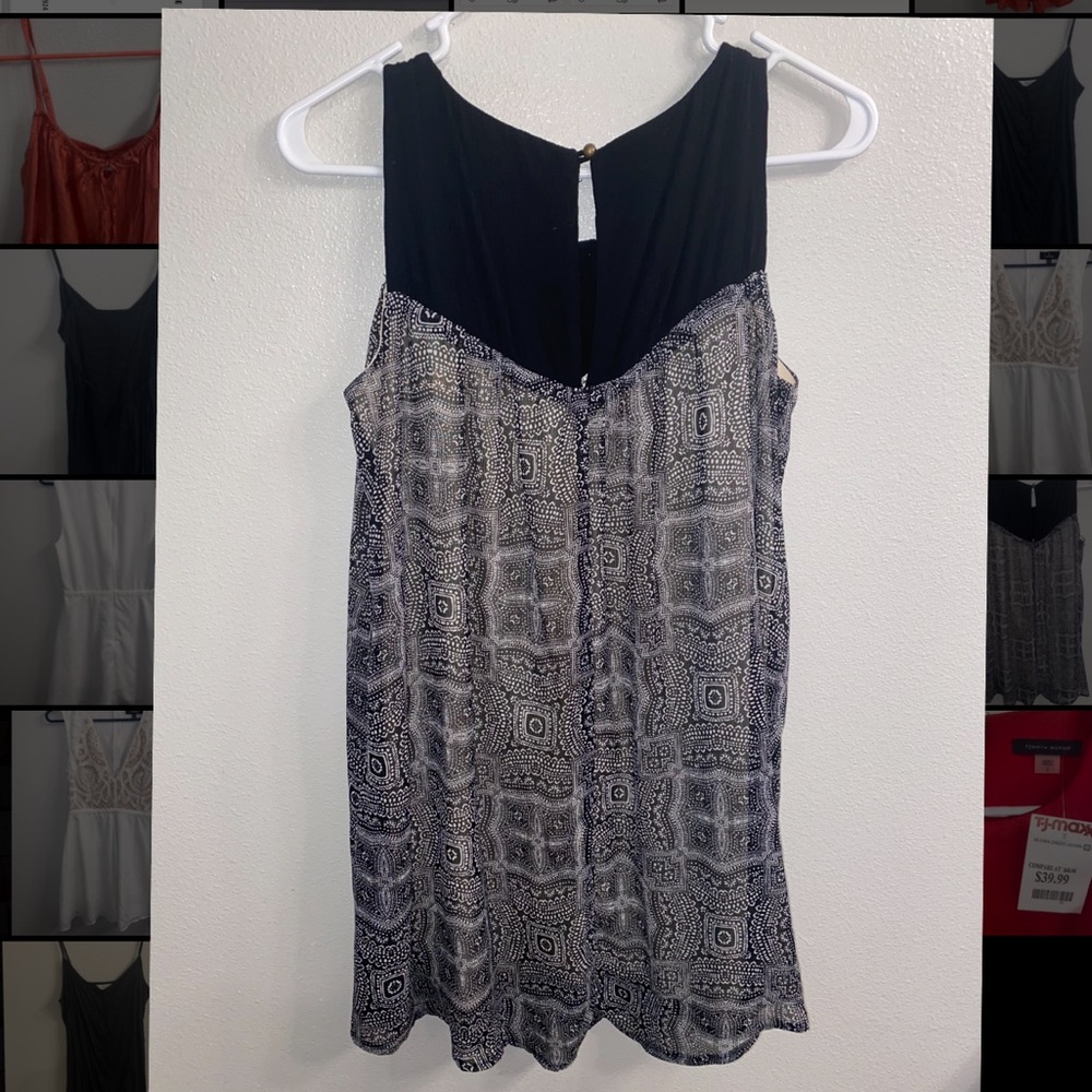 Patterned Dress - Picture 2 of 2